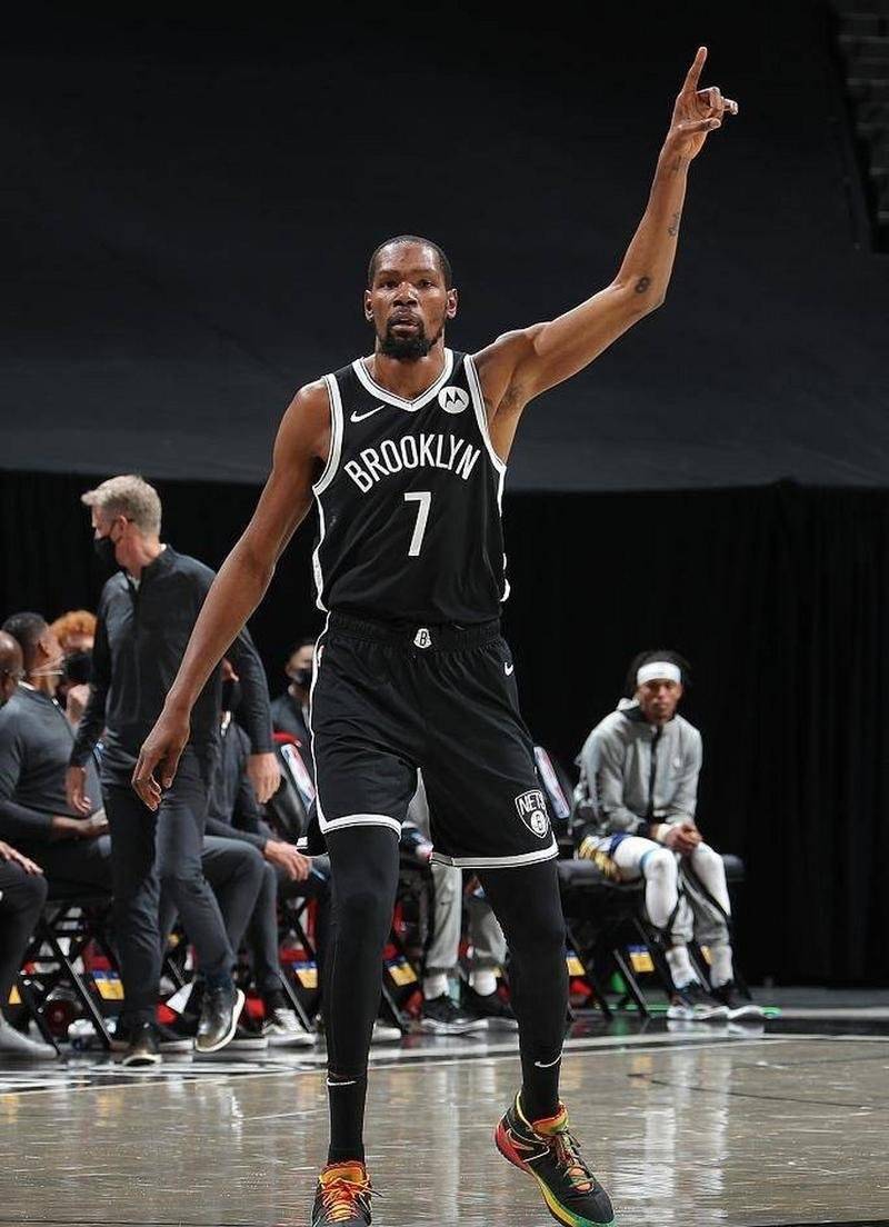 关于篮网险胜出线，关键时刻发挥关键球员的信息